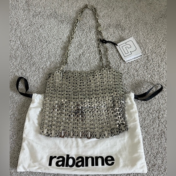 Paco Rabanne Iconic Silver 1969 bag - Picture 1 of 3